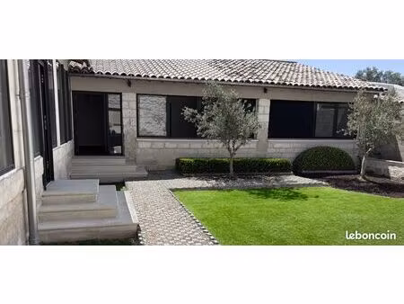 villa neuve en pierre avec dépendance . frais de notaire réduits