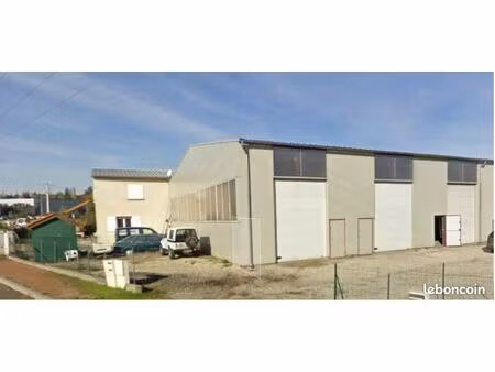 local 120 m² taluyers