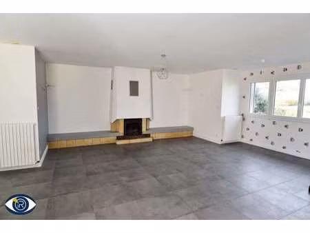 location maison piscine à brée (53150) : à louer piscine / 186m² brée