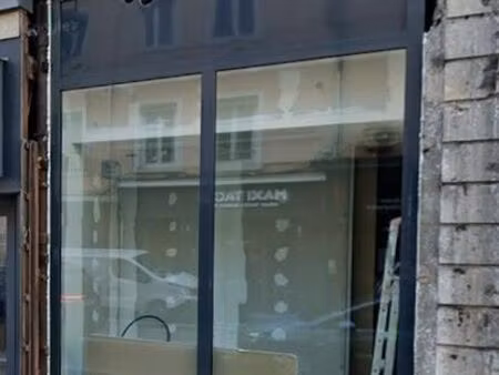 local commercial 59 m²