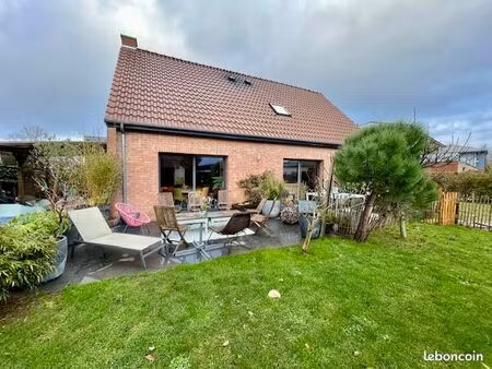 leers maison individuelle récente 4 chambres + bureau