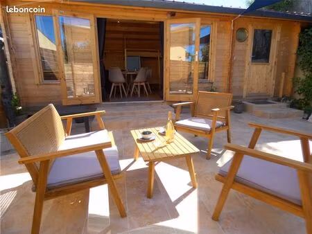 studio + terrasse / location-au-mois