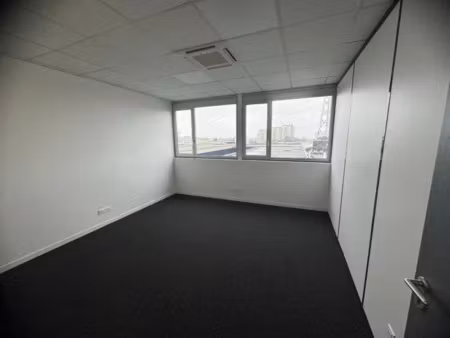bureaux à louer 100 - 200 m²
