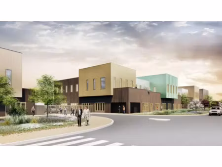 cellules d'activité à la vente en bordure d'a13