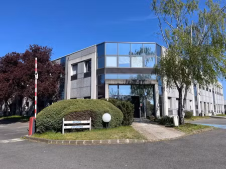 immeuble independant activite / bureaux a vendre eaubonne proche a15