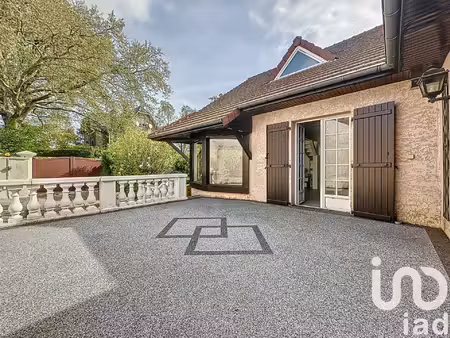 vente maison traditionnelle 8 pièces