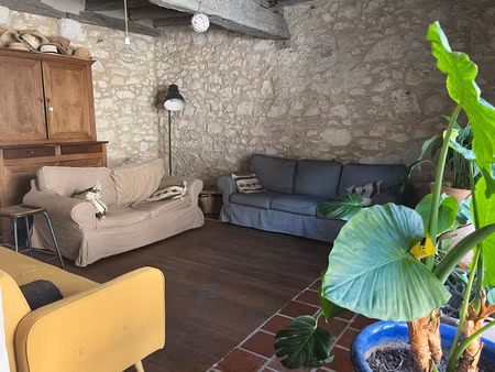 maison en pierre 175 m² – garage – jardin avec puits