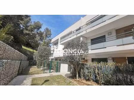 exclusivite - 2 pieces rez de jardin + parking privatif