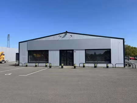 a louer - stockage - prinquiau - 491 m2 - activites - bureaux