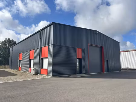 a louer local d'activité à st aignan grandlieu