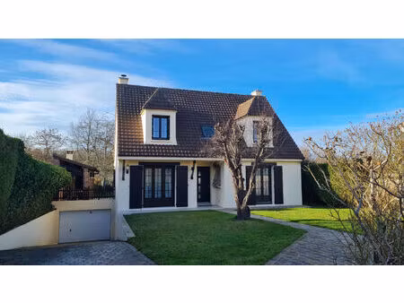 proche maintenon : maison familiale 125m²