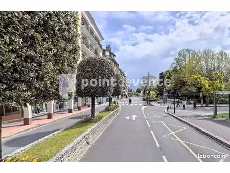 local commercial 93 m²