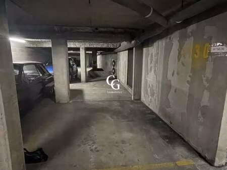 vente garage et parking à nantes pont du cens - petit port (44000) : à vendre / 21m² nante