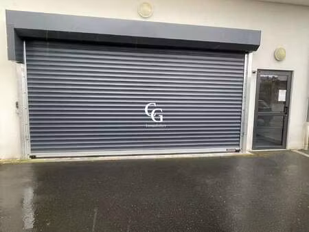 vente garage et parking à nantes saint-jacques (44000) : à vendre / 12m² nantes saint-jacq