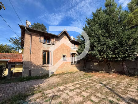 maison reyrieux 6 pièce(s) 144 m2