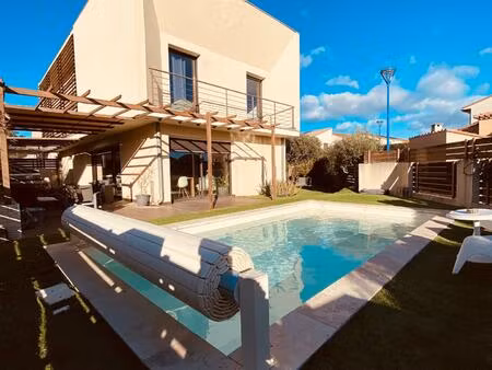 villa d'architecte contemporaine avec piscine