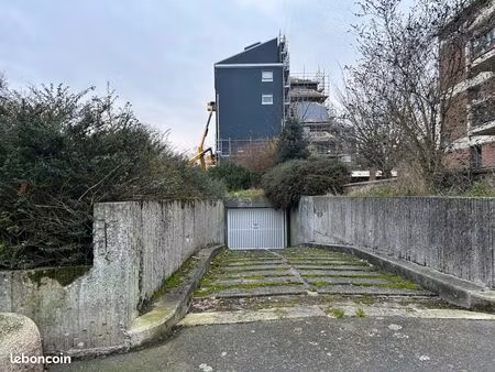 parking/box 15 m² lambersart