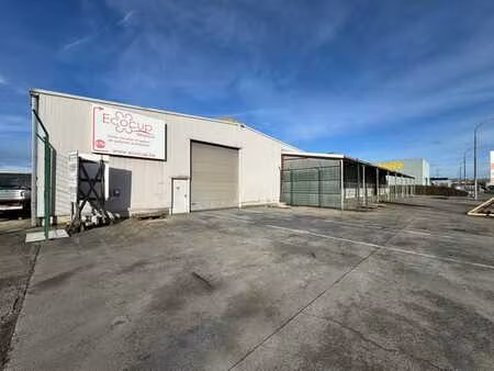 hall à louer au coeur du pae de grâce-hollogne