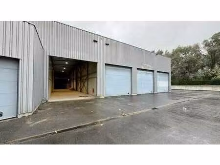 entrepôt à louer près de r4 à evergem