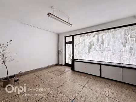 location locaux professionnels 60 m² à clermont-ferrand (63000)  630 €
