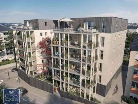 location bureaux et commerces à laval (53000) : à louer / 60m² laval