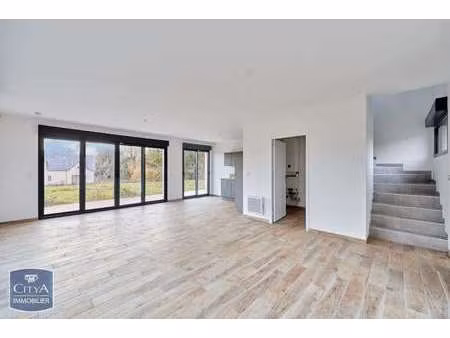 location maison à bonneville-sur-touques (14800) : à louer / 84m² bonneville-sur-touques