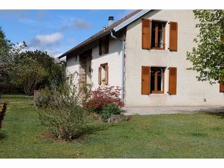 charmante maison individuelle  173 m² habitables  7 pièces  terrain de plus de 3 000 m²