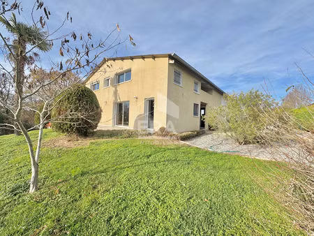 maison familiale + hangar de 312m² : vivez chez vous  travaillez sur place