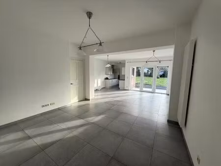 maison à louer à rue emile jambe 33 havré (vbd64775)