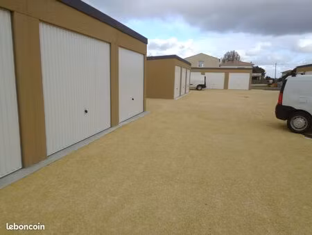 garages & box de stockage / garde meubles - la tremblade