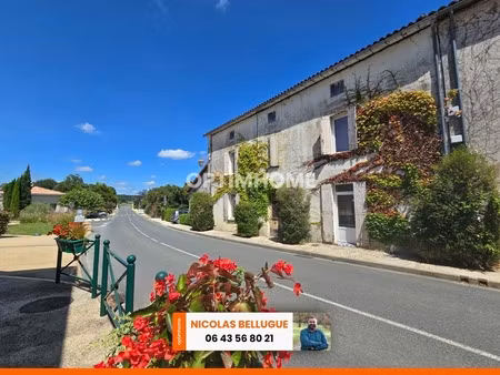 maison de bourg en pierre