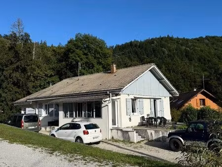 maison spacieuse 110 m² – jardin + forêt + accès rivière – saint-andré-de-boëge (vallée ve