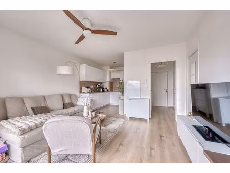 à vendre : appartement récent 2 pièces à tigery