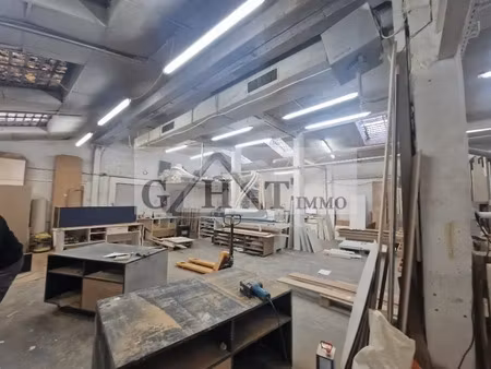 a vendre 490 m² entrepot bureaux + habitation a stains