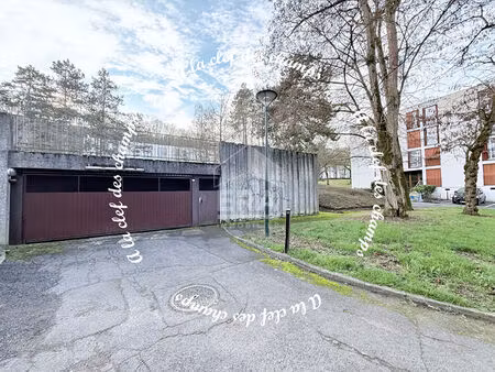 parking / box gif sur yvette