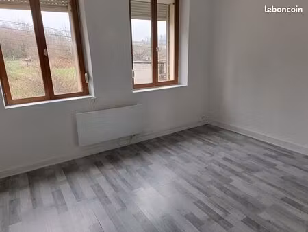 maison à louer t2 bis à saint menges