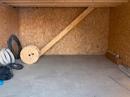 dépôt ou local professionnel box stockage  garage  ... 65 m2