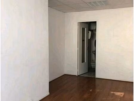 location locaux professionnels 49 m² à montgeron (91230)  1 086 €