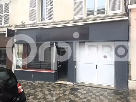 local commercial a louer