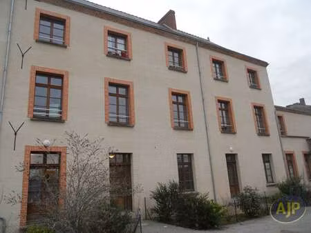 location appartement 3 pièces à beaupreau (49600) : à louer 3 pièces / 66m² beaupreau