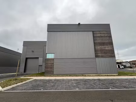 local d'activite a vendre