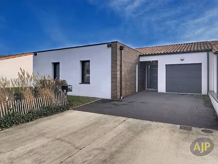 maison cugand la bernardiere 6 pièce(s) 119 m2