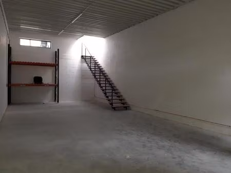 depot - entrepot à louer