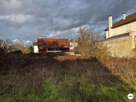 terrain les mureaux 971 m2