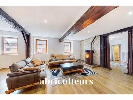 ancien corps de ferme rénové – 260 m² – terrain 1 650 m² – 439 000 € fai