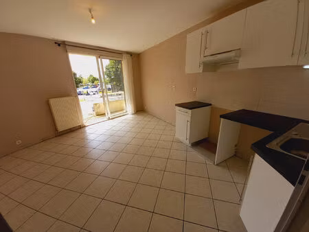 location appartement 2 pièces 34 m² à luc-la-primaube (12450)