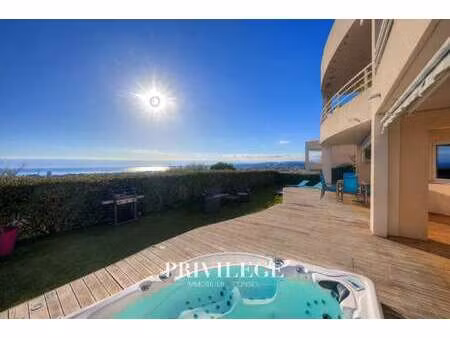 maison de luxe avec vue sur mer à vendre à saint-laurent-du-var : 699 000 € | 84m²