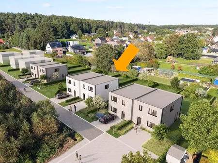 prachtige nieuwbouwwoning met 3 slk