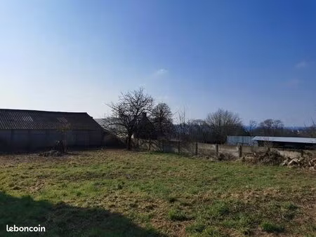 terrain 540 m² - molac