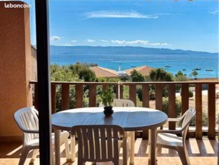 f2 duplex 44 m² avec vue mer – marinella / route des sanguinaires